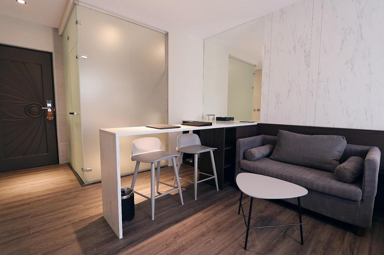 Hotel Hesper Hsr Taizhong Zewnętrze zdjęcie